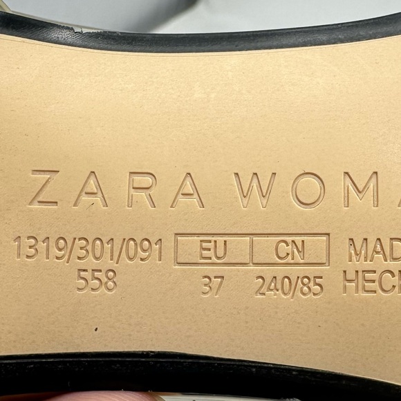 Zara Woman Gold High Heel - Picture 16 of 16